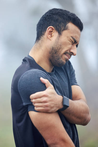 Cracking Knees: 7 Real Reasons They Get Noisier With Age